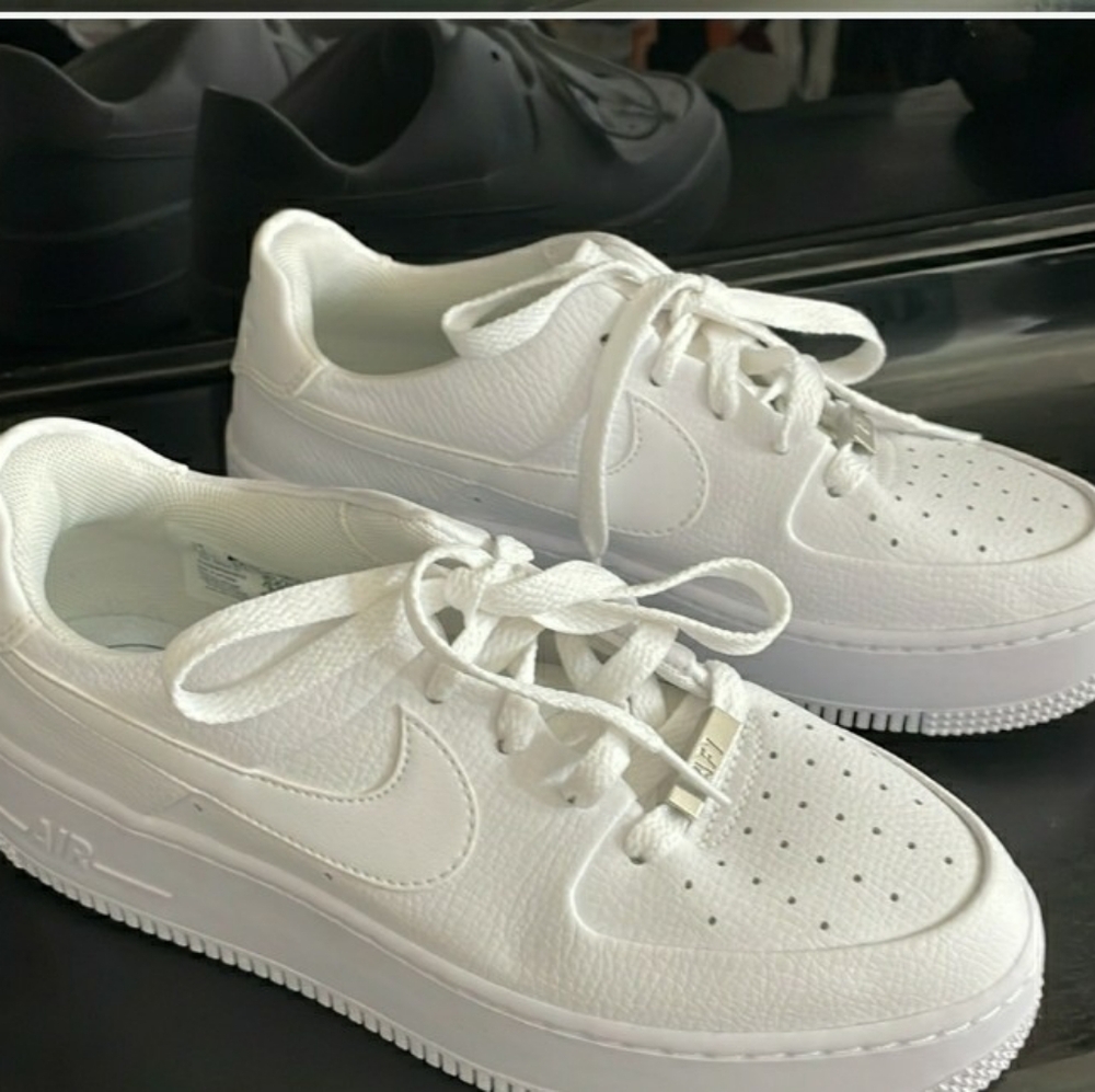 NOT Air Force Ones sz 7